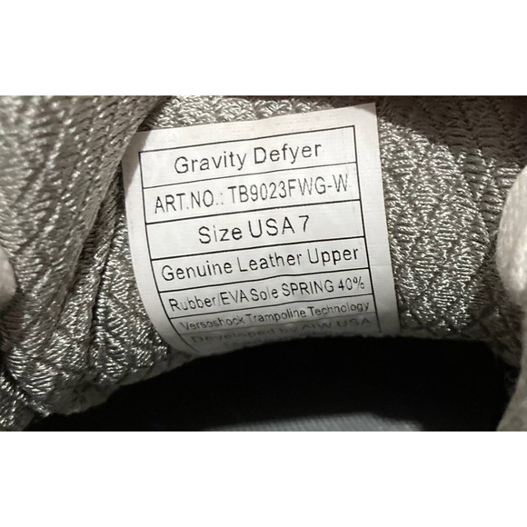 Women's GDEFY Orion Athletic Shoes Size 7W - Picture 9 of 9